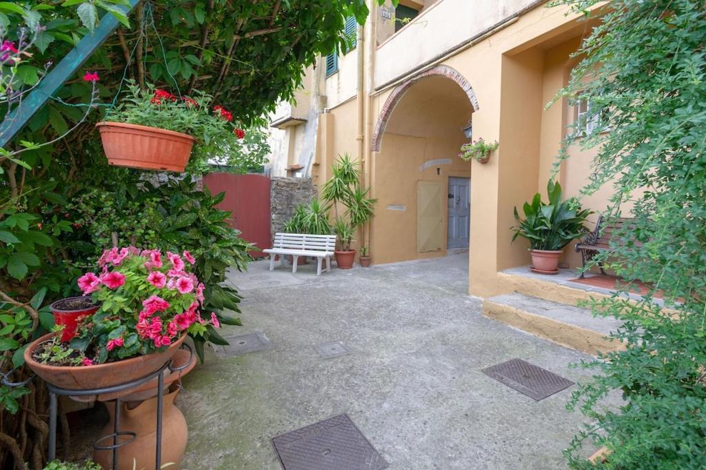 La Residenza Dei Piaceri Perduti- Le Volte Apartment Ластра а Синя Екстериор снимка